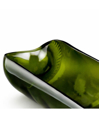 Détail de la coupe et du verre poli à la main, signature du travail artisanal ATELIER SandDev.