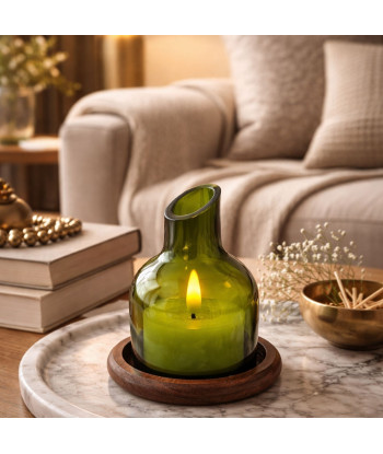 Photophore Bordeaux en finition coupe biseau, mis en situation dans un intérieur chaleureux et contemporain.